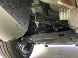 お車を安心してお乗りいただく為には、足回りの定期点検が欠かせません。サービスサポート(有償保証)では無料点検もご提供しており、安心のカーライフをお過ごしいただけるサポート体制が整っています。