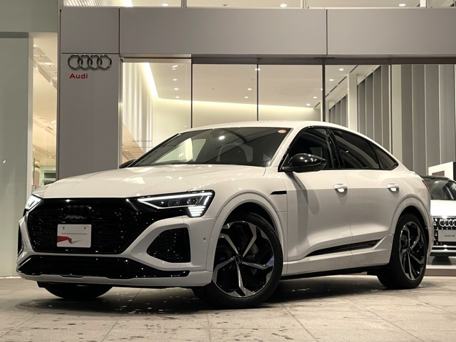 Q8スポーツバック e-tron 55 クワトロ Sライン 4WD 