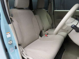 運転席のドアを開け、乗り込む際のイメージです。