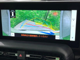 【パノラミックビューモニター】専用のカメラにより、上から見下ろしたような視点で360度クルマの周囲を確認することができます☆死角部分も確認しやすく、狭い場所での切り返しや駐車もスムーズに行えます。