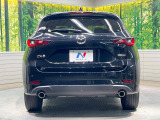 安心の最長10年・走行無制限保証(有償)をご用意。保証内容も充実はもちろん、無料点検&オイル交換や、年中無休の全国・24時間ロードサービスも付帯されておりますのでご安心下さい。