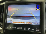 後方の見にくい視界もバックモニターで確認サポートして駐車時も安心☆