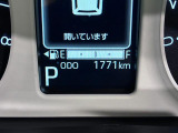 たとえばダイハツのお店にある、たくさんのスマアシ搭載車は、正常に作動する事をしっかり確認します。