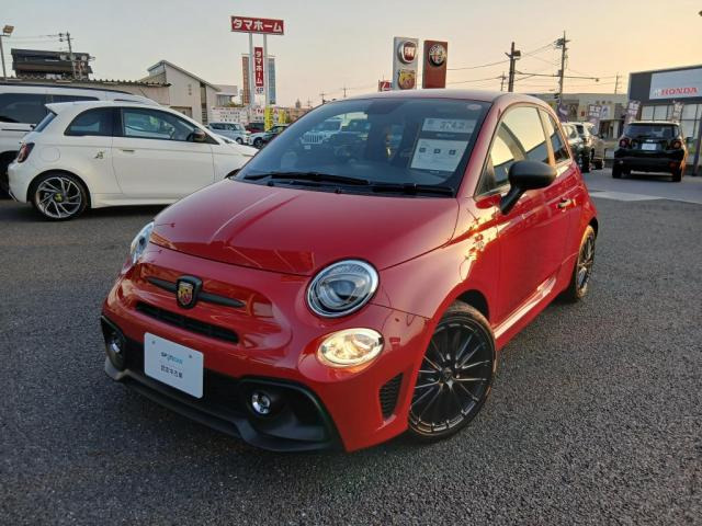 アバルト595 F595