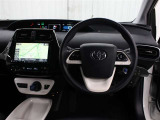 運転席廻りです。