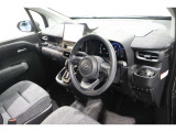 ■見通しのよいすっきりとした視界で、誰でも運転しやすいです。運転のしやすさは疲れにくさにも繋がりますよ♪