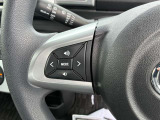 ステアリングスイッチでハンドルを握ったまま操作が可能です!