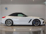 ☆BMWの前後重量配分50:50はエンジン自体をフロントタイヤよりも後ろにずらし、通常はエンジンルーム内に搭載される重量物であるバッテリーをトランクに移動させるなどして実現されています☆