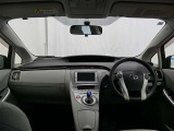 見通しのよいすっきりとした視界で、誰でも運転しやすいです。運転のしやすさは疲れにくさにも繋がりますよ♪