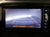 バックガイドモニターで、後方を確認しながら安心して駐車することができます。運転初心者も熟練者も必須の機能ですよ!