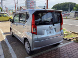 赤いDマークの看板が目印!県道307号線庚申口信号を曲がり草津伊賀4号線を三重県方面に進むと見えてきます。