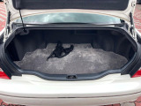 普段のお買い物や通勤、送迎等に十分な荷室スペースを確保しております。