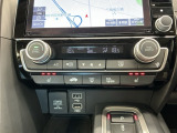 Wエアコン付きです!運転席・助手席それぞれ快適な車内でお過ごしいただけます。寒い時期には嬉しいシートヒーター付きです!