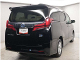 自社工房で輝くボディーと、綺麗で清潔な室内の車に生まれ変わります【ピカット一平】☆もちろん当社の技術スタッフの手により、点検整備が行われます。ぜひ、お客様の目でお確かめください。