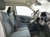 【運転席】シート周りは使用感も少なく、良好な状態となります。丁寧につかわれていたことがよくわかります。