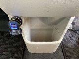 明るい店内で陶器に入れたドリンクでゆっくりとお寛ぎ下さい。近くにキッズコーナーもありますのでお子様も楽しんで頂けます!