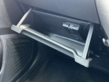 グローブボックス内にETCついています。セットアップを完了してから納車となりますので、すぐにご利用いただけます。