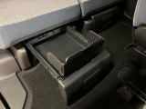 床面に置きたくないお荷物はこの「置きラクボックス」へどうぞ♪