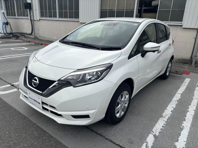 ノート 1.2 X FOUR 4WD