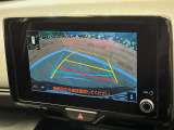 【バックカメラ】駐車時に後方がリアルタイム映像で確認できます。大型商業施設や立体駐車場での駐車時や、夜間のバック時に大活躍!運転スキルに関わらず、今や必須となった装備のひとつです!