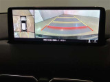 バックギアに入れて頂きますと、この様に後方が映し出されます!最終の確認はご自分の目と耳で必ず行ってください!安全第一で♪