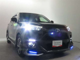 高輝度で点灯速度が速く、しかも消費電力の少ないLEDヘッドライトが装備されています!LEDの明るい光が走行中の視界の確保をサポートして、夜のドライブがより楽しく安全に運転できます♪
