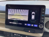 バックカメラも装備しております。車庫入れの苦手なお客様も安心!重宝してくれます!
