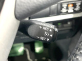【クルーズコントロール】高速道路もラクラク走行。アクセルを離しても一定速度で走行ができ、長距離運転時の負担を軽減!加速・減速も簡単なスイッチ操作で調整できます。