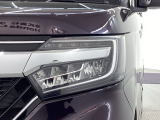 LEDヘッドライトは、点灯の瞬間から最大光量を発揮し、突然暗くなるトンネルなどでの安定感を高めます。