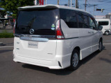 セレナ 2.0 ハイウェイスター VセレクションII 4WD 
