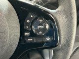 【アダプティブ・クルーズ・コントロール】予め設定した車速内でクルマが自動的に加減速。 前走車との適切な車間距離を維持しながら追従走行し、高速道路でのドライバーの疲労を軽減してくれる嬉しい機能付♪