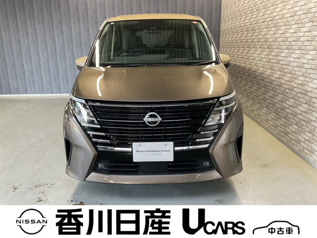 セレナ 1.4 e-4ORCE ハイウェイスターV 4WD 
