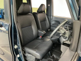 【運転席・助手席】内装ルームクリーニング済みです。しっかり綺麗にしていますので、是非、お確かめください。車に自信があるからこそ、是非一度ご来店頂き内外装も見てもらえると幸いです。