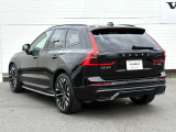 北欧流のラグジュアリーを体現したXC60。伝統的なスカンジナビアン・デザインを継承しながら、躍動感にあふれ優雅な雰囲気を身にまとう、新しい潮流を具現化したスタイリングです。