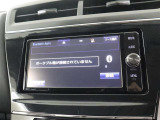 Bluetoothもついてるので、携帯と繋いで好きな音楽聞けます。