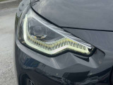 LEDヘッドライト装備です。明るく夜間の視界が開けます。見た目もクールです!