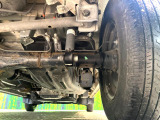 お車を安心してお乗りいただく為には、足回りの定期点検が欠かせません。サービスサポート(有償保証)では無料点検もご提供しており、安心のカーライフをお過ごしいただけるサポート体制が整っています。