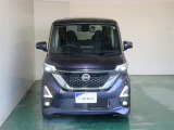 明度の高いLEDヘッドライトで、夜間の運転も安心です。