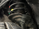 お車を安心してお乗りいただく為には、足回りの定期点検が欠かせません。サービスサポート(有償保証)では無料点検もご提供しており、安心のカーライフをお過ごしいただけるサポート体制が整っています。