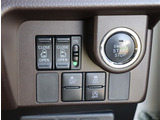 『1台』のお車に対して、こだわって仕入れを行っております。オプション装備装着車となります!