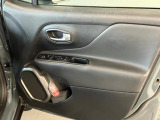 重厚感のあるドアです。