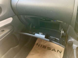 グローブボックスは奥行きがあり、日常品や車検証、その他の収納に便利です!