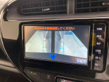 すれ違いも心配ですよね。バックカメラだけでなく、サイドカメラも装備しています。裏道のすれ違いの時なども、活躍してくれます。