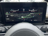 スピードメーターに地図を映し出すことが可能です。