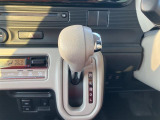 もちろん自動車保険も取り扱っております。保険の切り替えや更新もお気軽にお問合せ下さい。