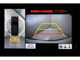 バックカメラで駐車も楽々です。
