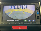 バックカメラ付きで後方の確認も安心です!スムーズな駐車・車庫入れをサポートいたします!