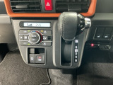 オートマチックシフトレバーは、手になじみ操作しやすい形状で安全運転にもつながります♪