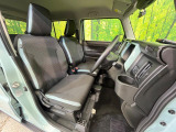 運転席シート廻りは使用感も少なく、良好な状態となっています。丁寧に使われていたことがよくわかりますね。