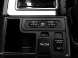 運転席・助手席は共にシートヒーター付なので、寒い日の朝の通勤も快適です♪